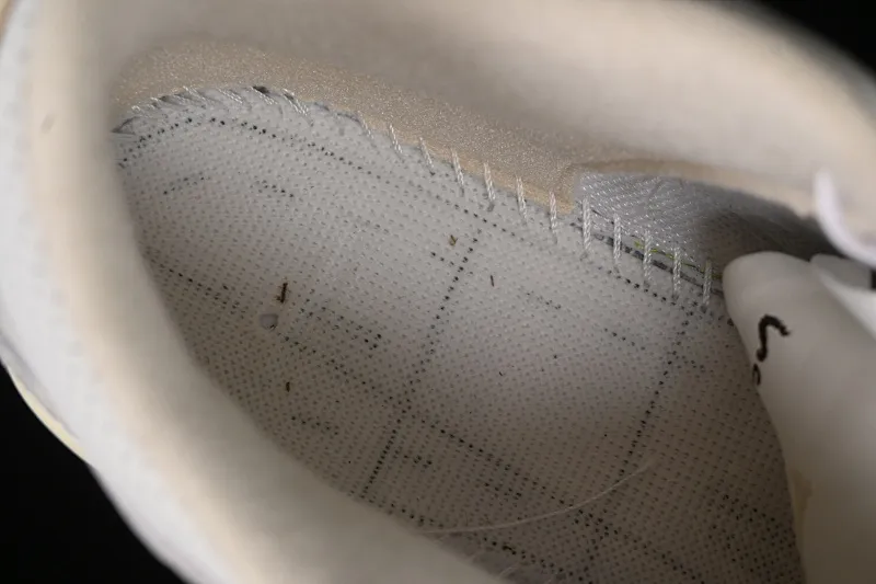All categories Air Jordan Jordan series basketball shoes Air Jordan 3 Travis Scott x Air Jordan 3 Retro "Cactus Jack" AJ3 Joe 3 joint cream off-white barb basketball shoes 136064-668